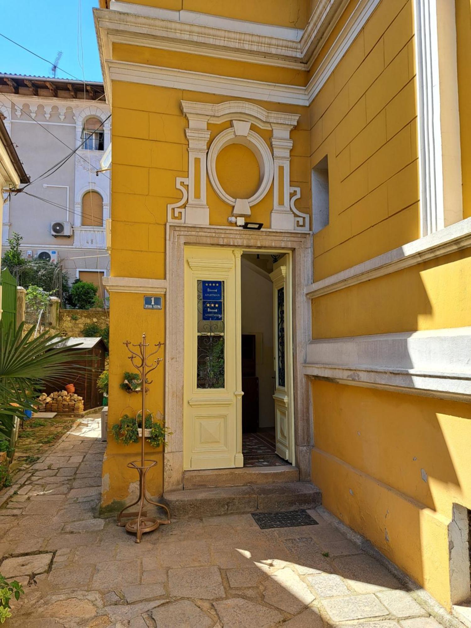 Apartman Barocco Lovran Exterior photo